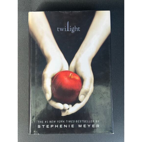 Book Other - Twilight by Stephenie Meyer Hardcover Bestseller Vampire Romance Book